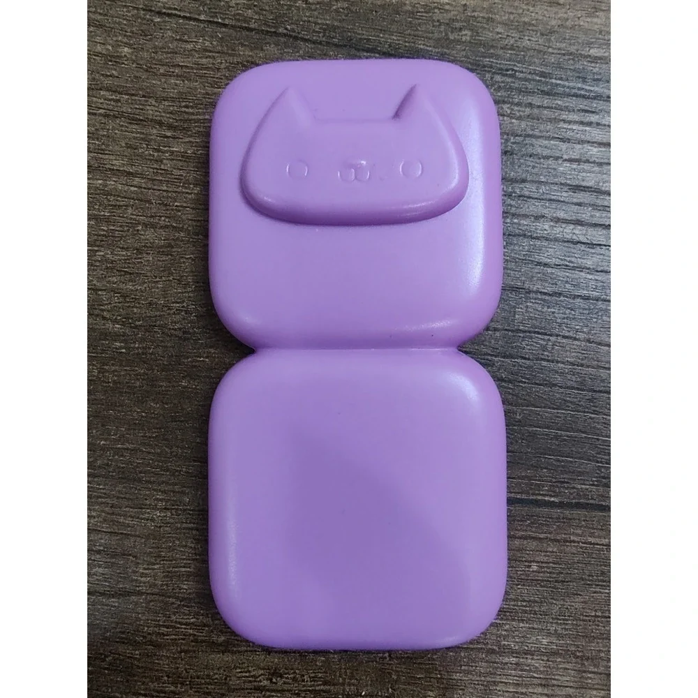 Gabby's Purrfect Dollhouse Playset Part Replacement cat bed Purple Z28